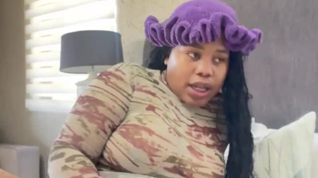 XoliMfeka: Here i am getting my pussy shaved
